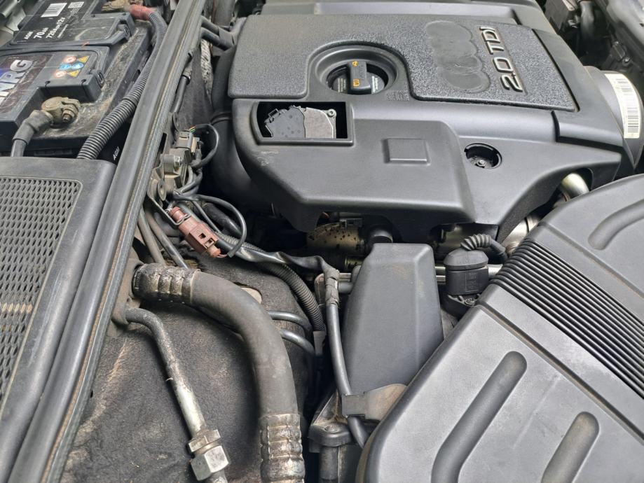 Audi A4 Avant 2,0 TDI, fotografija 15