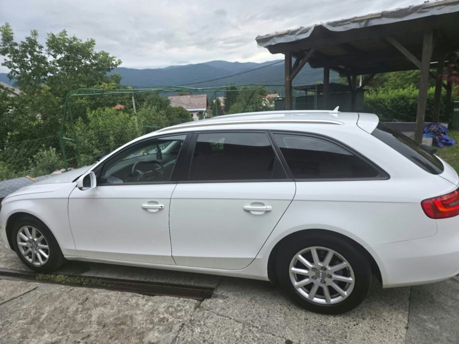 Audi A4 Avant 2,0 TDI, fotografija 3