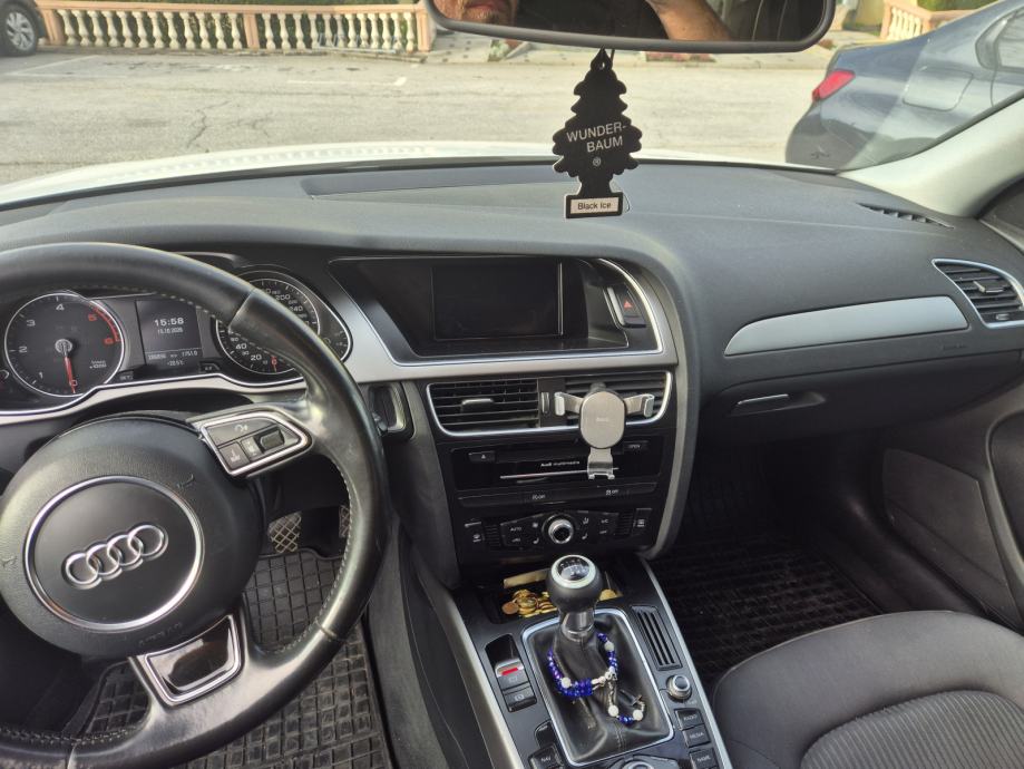 Audi A4 Avant 2,0 TDI, fotografija 7