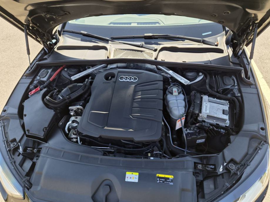 Audi A4 Avant 30 TDI automatik, fotografija 16