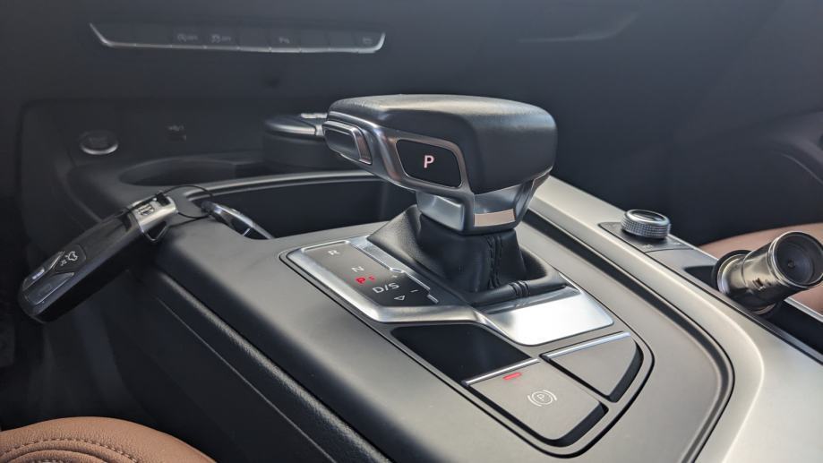 Audi A4 AVANT 30 TDI S-TRONIC ADVANCED+, fotografija 13