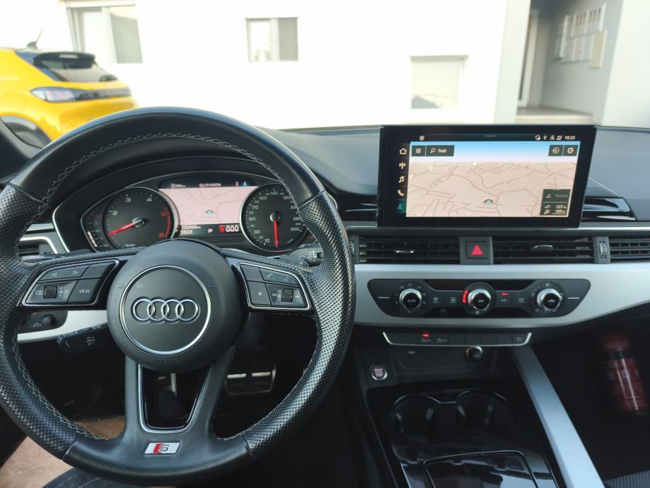 Audi A4 Avant 30 TDI S line 2022 god., fotografija 7