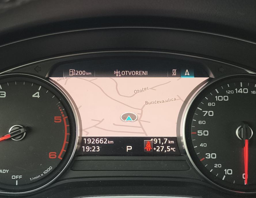 Audi A4 Avant 30 TDI S line 2022 god., fotografija 14