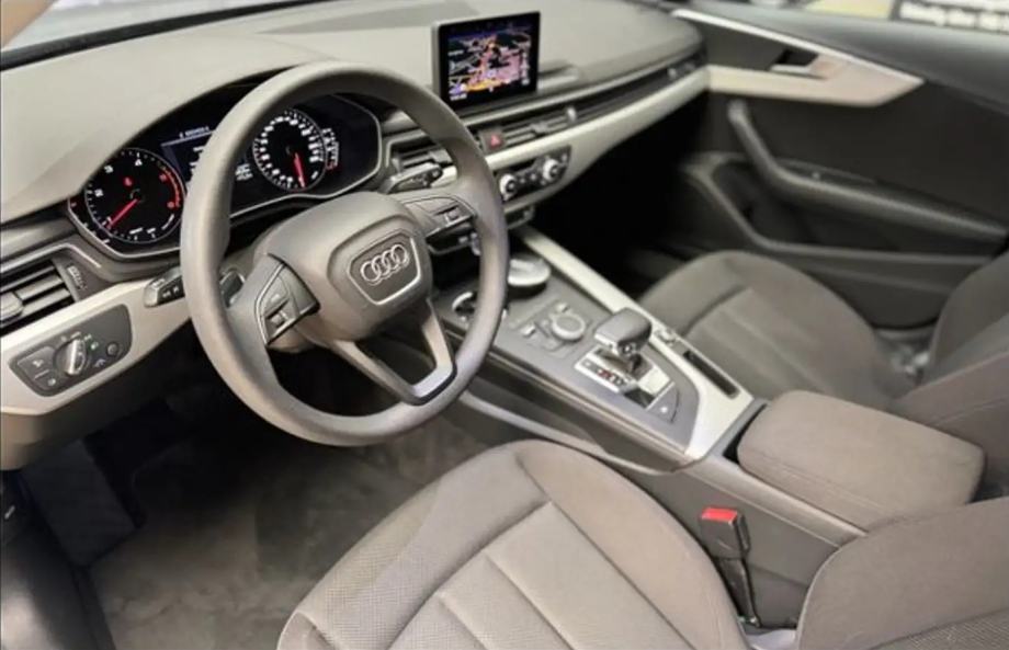 Audi A4 Avant 30 TDI S tronic, veliki servis, reg. 06/2027, fotografija 6