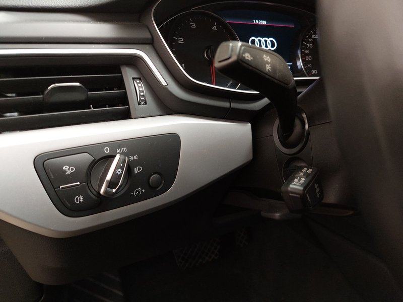 Audi A4 Avant 35 TDI automatik • LED • AHK, fotografija 7