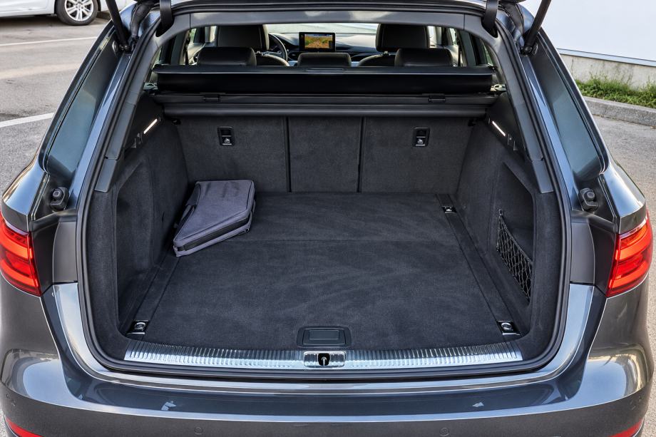 Audi A4 Avant 35 TDI S LINE / HR / VELIKI SERVIS !, fotografija 11