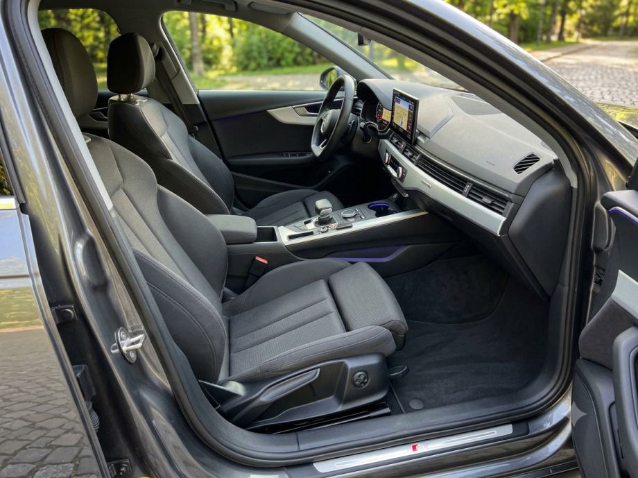 Audi A4 40 TDI 204 KS S line / Matrix LED / Panorama / Kamera, fotografija 19
