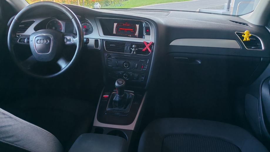 Audi A4 B8 2.0 TDI, fotografija 6
