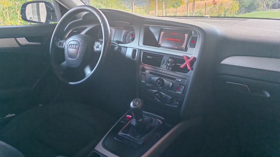 Audi A4 B8 2.0 TDI, fotografija 7