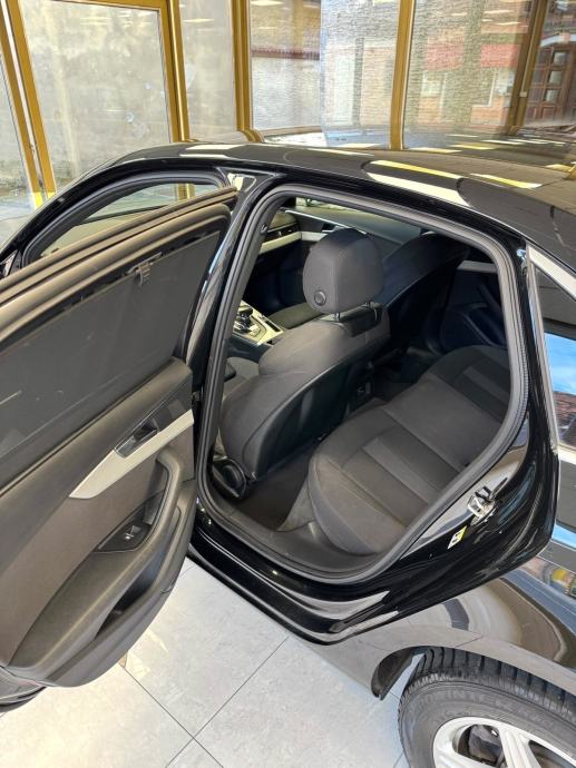 AUDI A4 B9 FACELIFT | 35 TDI | CRNO NEBO | LED | KAMERA | NAVI, fotografija 10