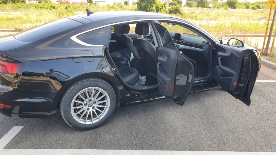 Audi A5 Automatik, Servisna, nove gume, Tempomat, Navigacija, fotografija 7