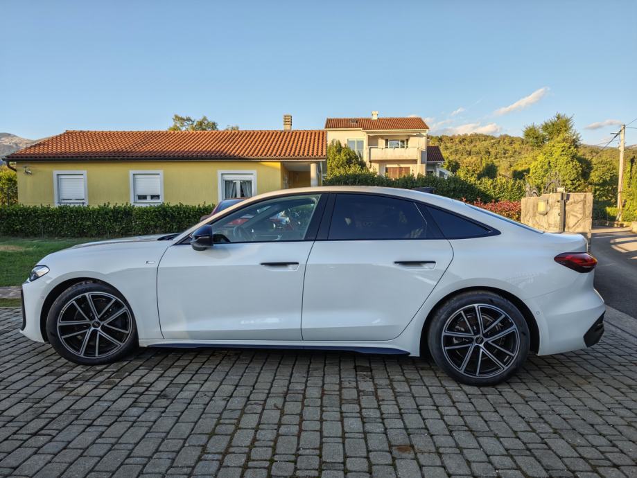 Audi A5 Limousine 40 TFSI Full Oprema – 204 KS, fotografija 10