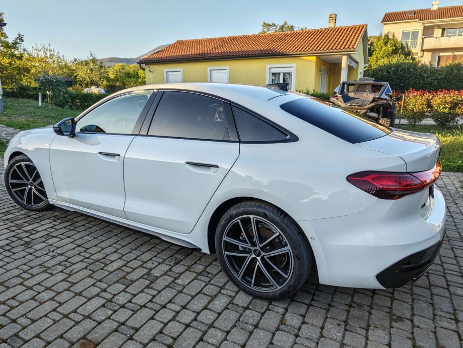Audi A5 Limousine 40 TFSI Full Oprema – 204 KS, fotografija 6