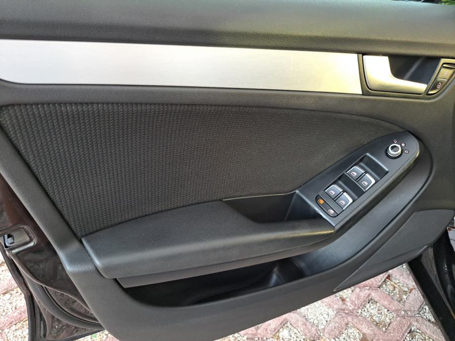 Audi A5 Sportback 2,0 TDI automatik S-line, fotografija 11