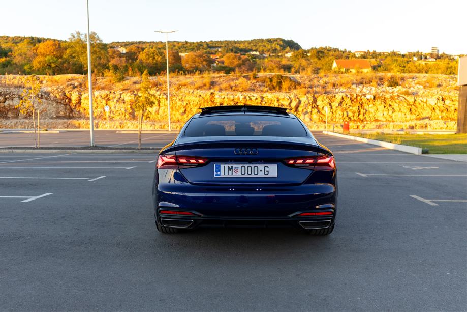 Audi A5 Sportback 2.0 TDI *S-LINE LIMITED *FULL OPREMA *1.vl *PRILIKA!, fotografija 2