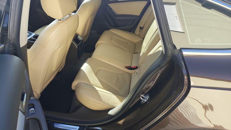 Audi A5 Sportback 2,0 TDI, reg 1 god, servisna, kao nov, fotografija 15