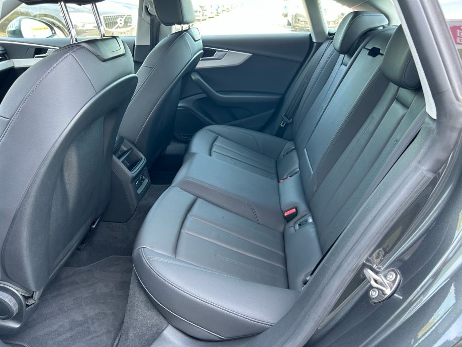 Audi A5 Sportback 35 TFSI 2023.,S-tronic, S-line, TOP STANJE,GARANCIJA, fotografija 12
