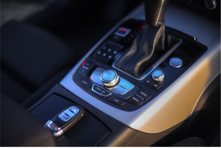 Audi A6 3,0 TDI automatik, fotografija 14