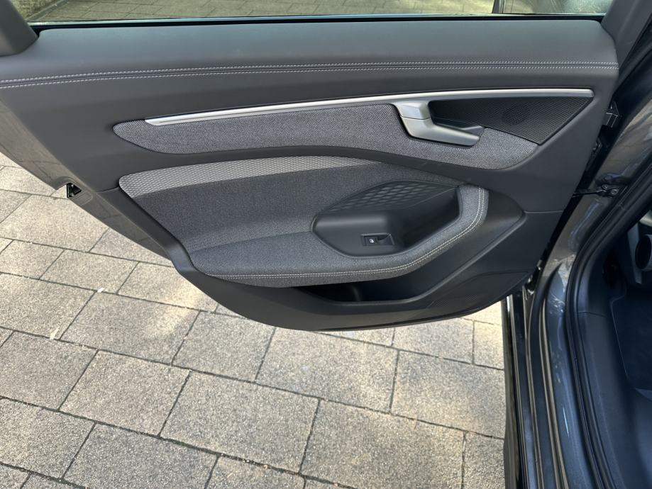 Audi A6 40TDI *S LINE+*ACC*MATRIX*360°*TECH PLUS*NOVO*KUKA*, fotografija 18