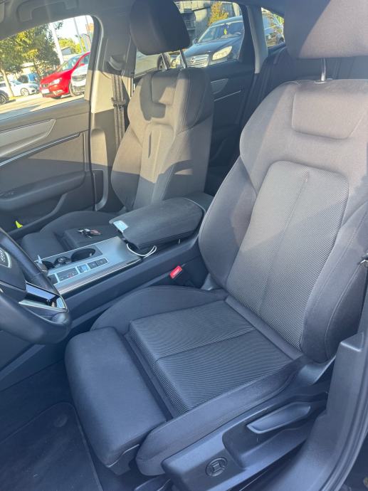 Audi A6 45 TFSI UPRAVO SERVISIRAN, NIKAD UDAREN, fotografija 11