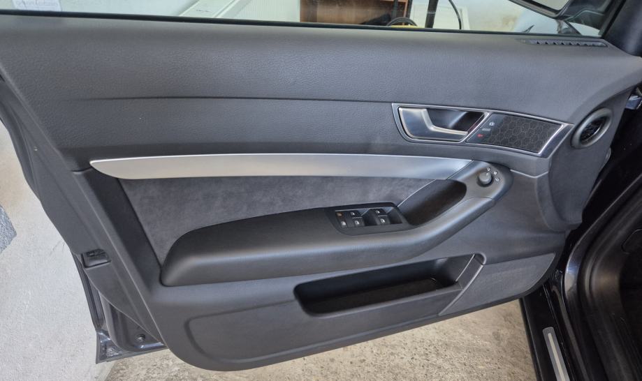 AUDI A6 AVANT 2.0 TDI, BOGATO OPREMLJEN, ODRŽAVAN I UREDNO SERVISIRAN, fotografija 17