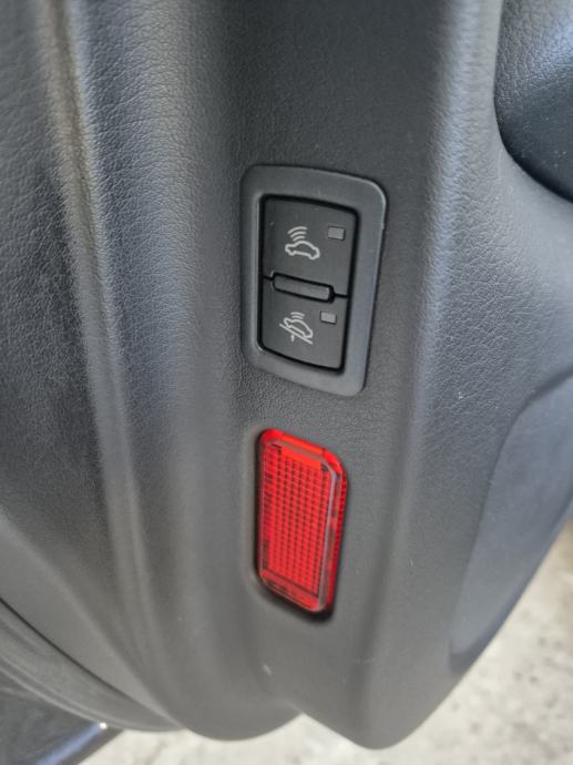 AUDI A6 AVANT 2.0 TDI, BOGATO OPREMLJEN, ODRŽAVAN I UREDNO SERVISIRAN, fotografija 15
