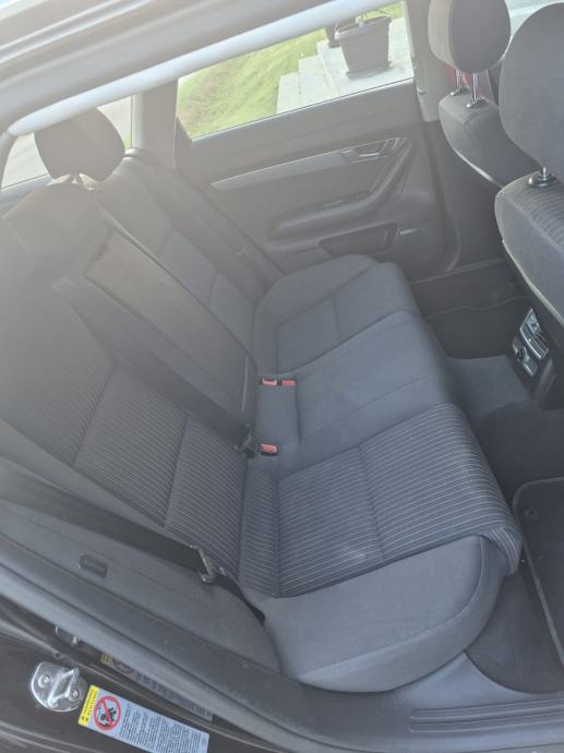 Audi A6 Avant 2,7 V6 TDI, fotografija 3