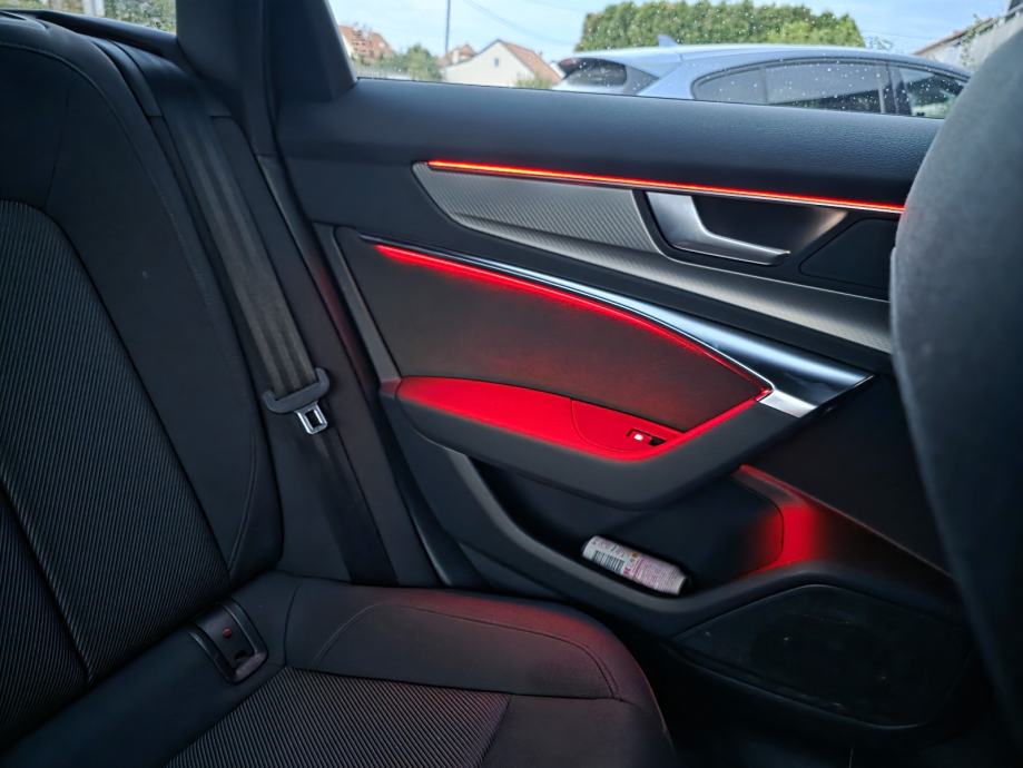 Audi A6 Avant 40 TDI S line 2023g, fotografija 15