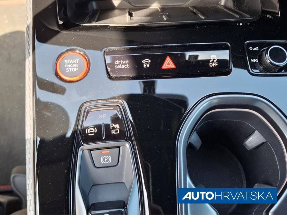 AUDI A6 TFSI E HIBRID - TVORNIČKO JAMSTVO, 59.000,00 €, fotografija 16