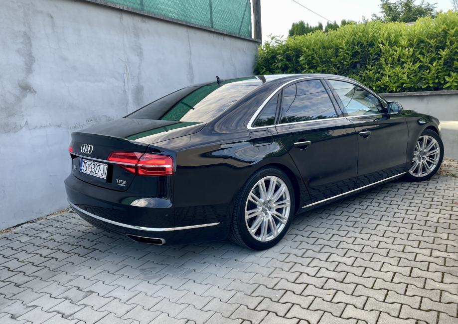 Audi A8 4.0 TFSI | 42.000 km | 435 ks, fotografija 17