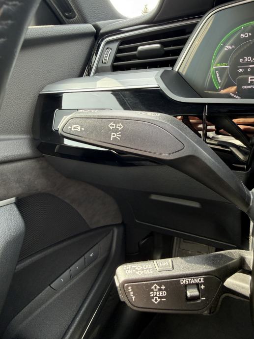 Audi E-tron 55 quattro advanced ~HUD~MATRIX LED~VIRTUAL~B&O~360/3D kam, fotografija 13