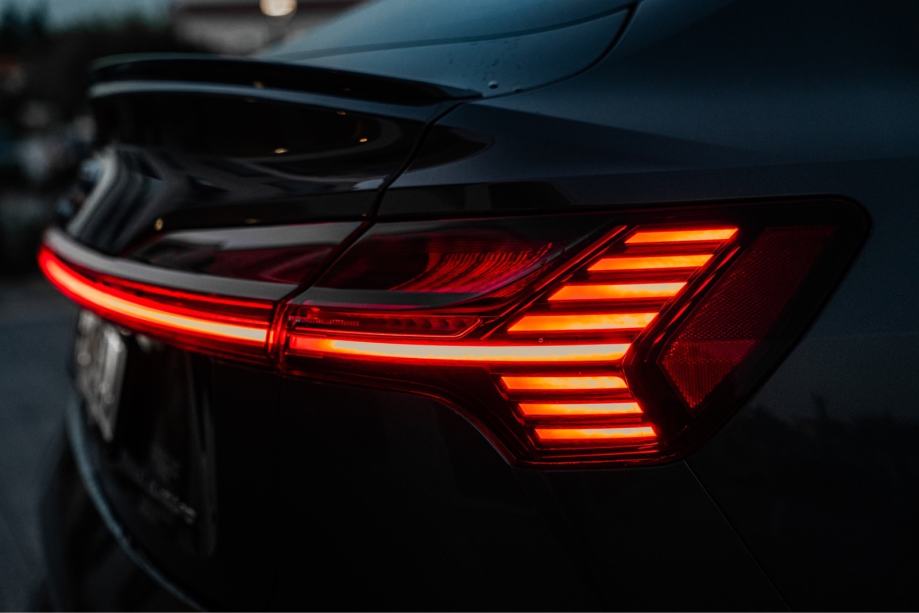 Audi E-tron Sportback 3x S-line, fotografija 6