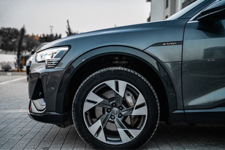 Audi E-tron Sportback 3x S-line, fotografija 7