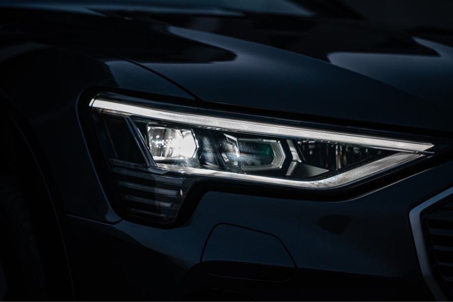 Audi E-tron Sportback 3x S-line, fotografija 9