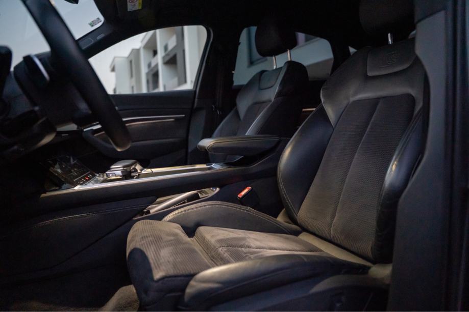Audi E-tron Sportback 3x S-line, fotografija 16