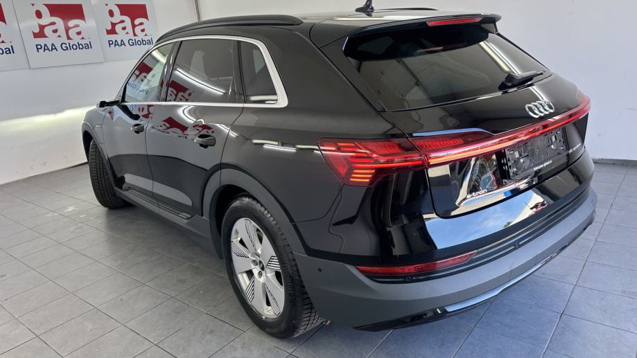 Audi e-tron S line quattro 55.NEMŠKI+4ALU.KAMERA.KUKA.NAVI.LED.OGR.SE, fotografija 3