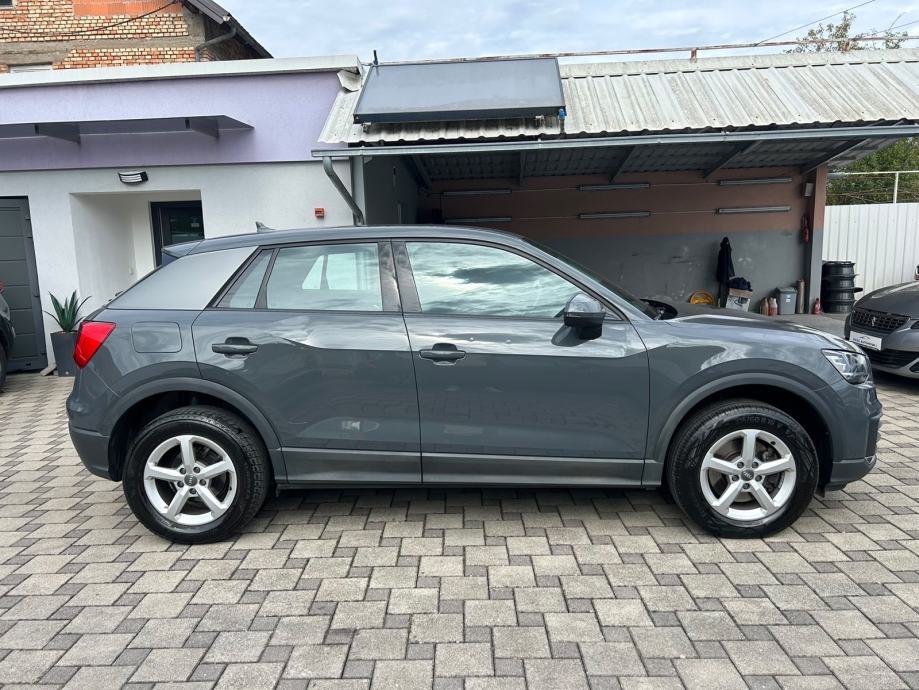Audi Q2 1.6 TDI *garancija na km*, fotografija 6