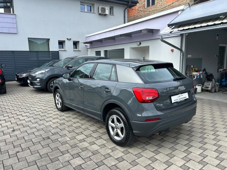 Audi Q2 1.6 TDI *garancija na km*, fotografija 3