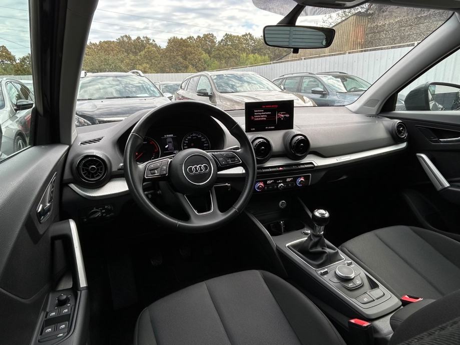 Audi Q2 1.6 TDI *garancija na km*, fotografija 11