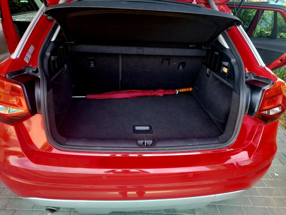 Audi Q2 • 2017 • 1.6 TDI • Garažiran • Servis. knjižica • Reg. do 8/27, fotografija 6