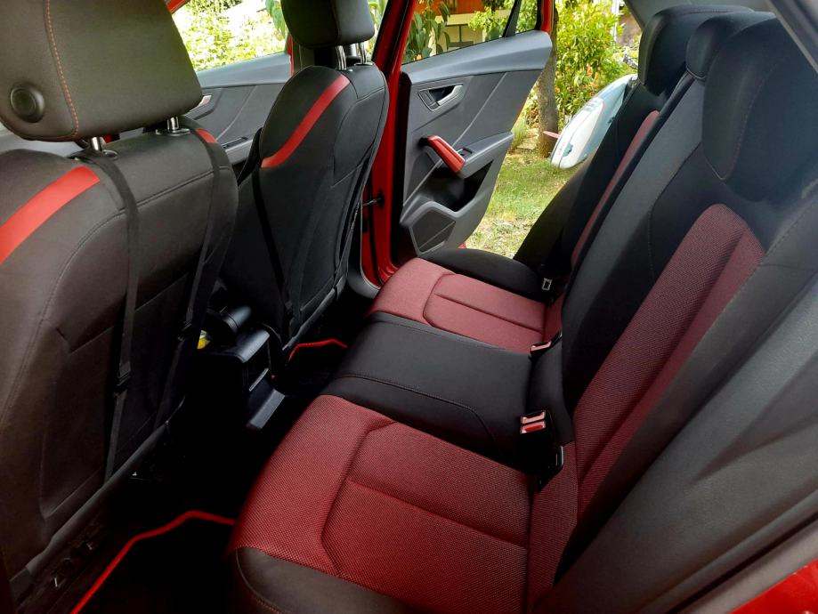 Audi Q2 • 2017 • 1.6 TDI • Garažiran • Servis. knjižica • Reg. do 8/27, fotografija 7