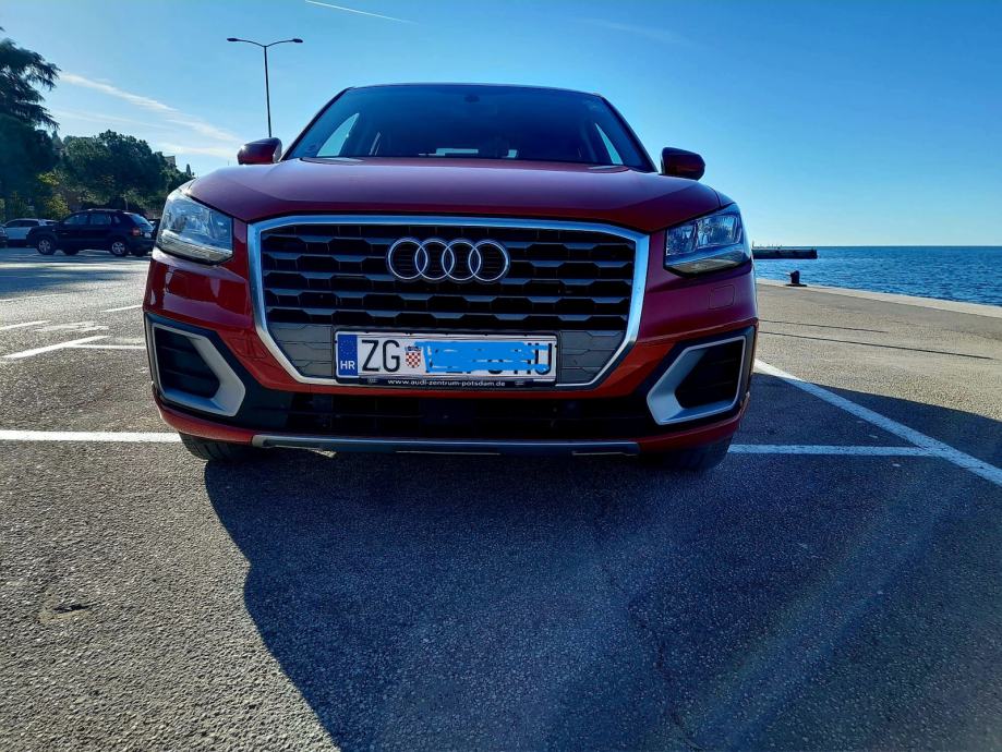Audi Q2 • 2017 • 1.6 TDI • Garažiran • Servis. knjižica • Reg. do 8/27, fotografija 4