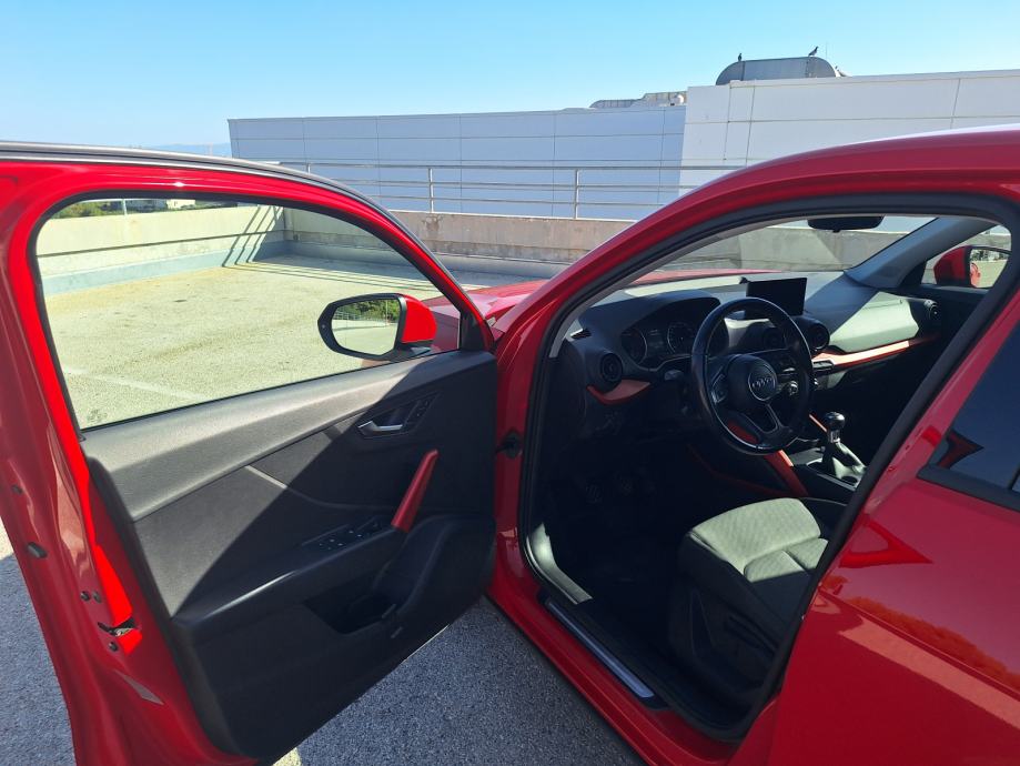 Audi Q2 1,6 TDI, fotografija 9