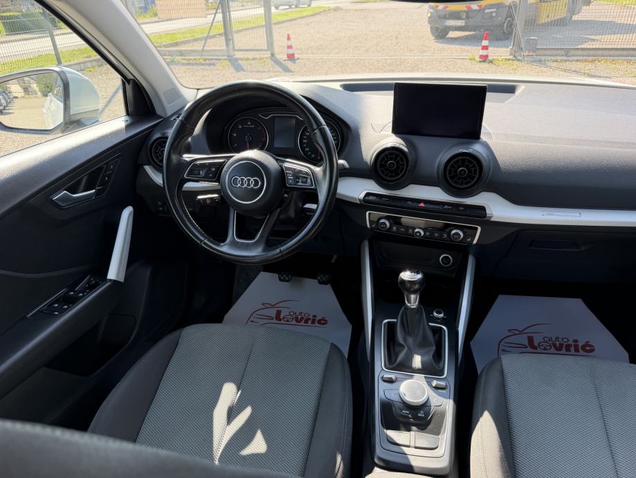 Audi Q2 1,6 TDI Sport edition - NAVIGACIJA - KAMERA - GARANCIJA, fotografija 18