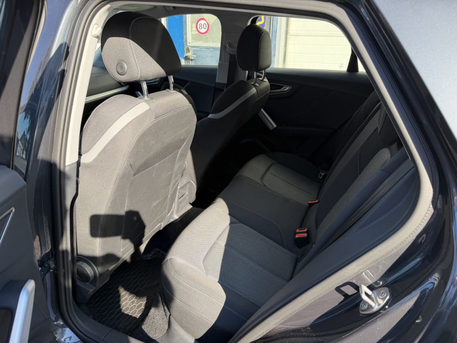 Audi Q2 30 TDIS tr- automatik Edition 10 NIJE UVOZ 1.REG. U RH, fotografija 15