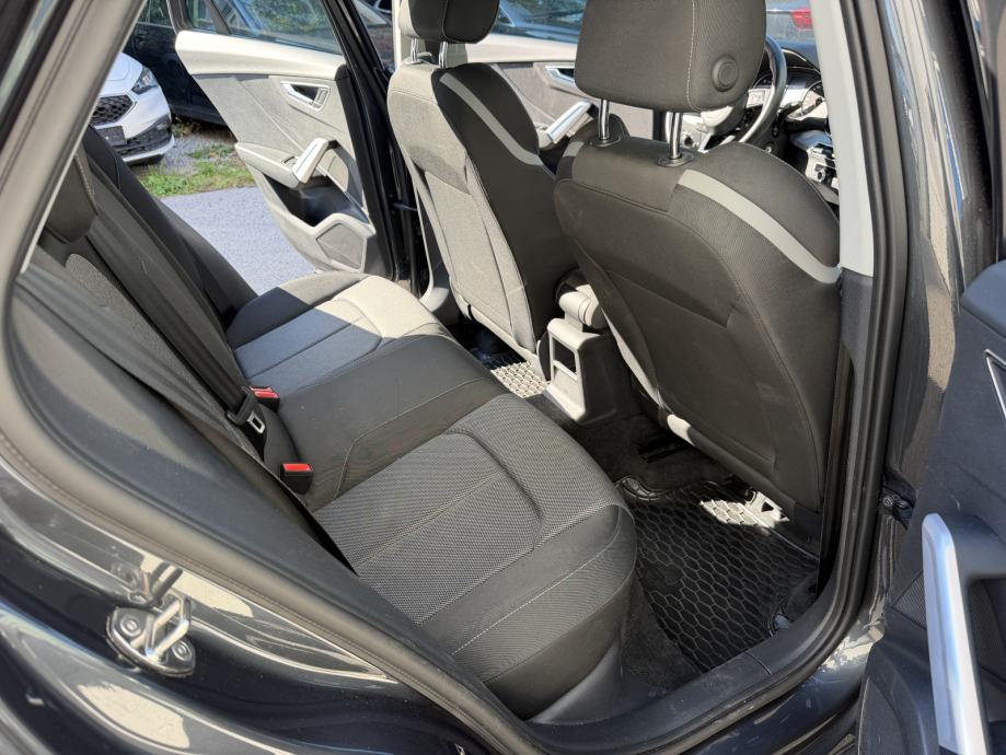 Audi Q2 30 TDIS tr- automatik Edition 10 NIJE UVOZ 1.REG. U RH, fotografija 13