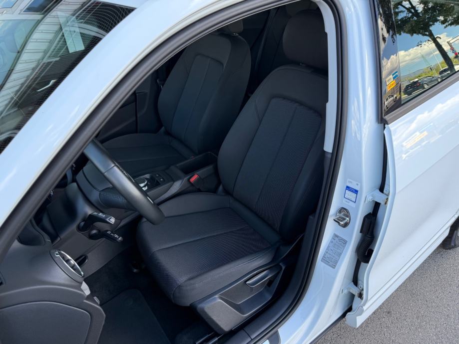 Audi Q2 30TDI S-TRONIC S-LINE °VIRTUAL°NAVI°KAMERA°ADAPTIVNI TEMPOMAT°, fotografija 20