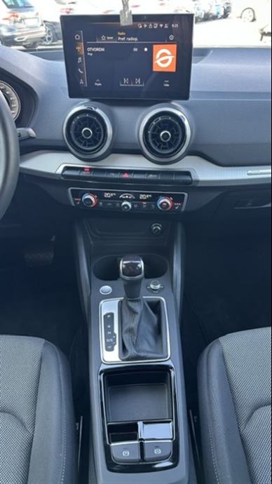 Audi Q2 35 TDI automatik, 150KS, F1, Led, Kamera, Virtual, ACC, Itd.., fotografija 13