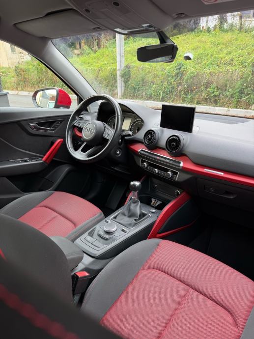 Audi Q2 Sport 1.0 benzin, 2019., 95k km, servisna, 2 seta Pirelli guma, fotografija 12