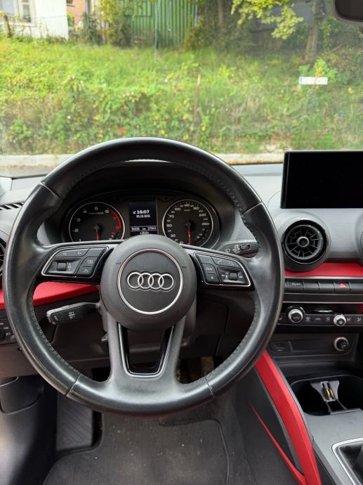 Audi Q2 Sport 1.0 benzin, 2019., 95k km, servisna, 2 seta Pirelli guma, fotografija 13